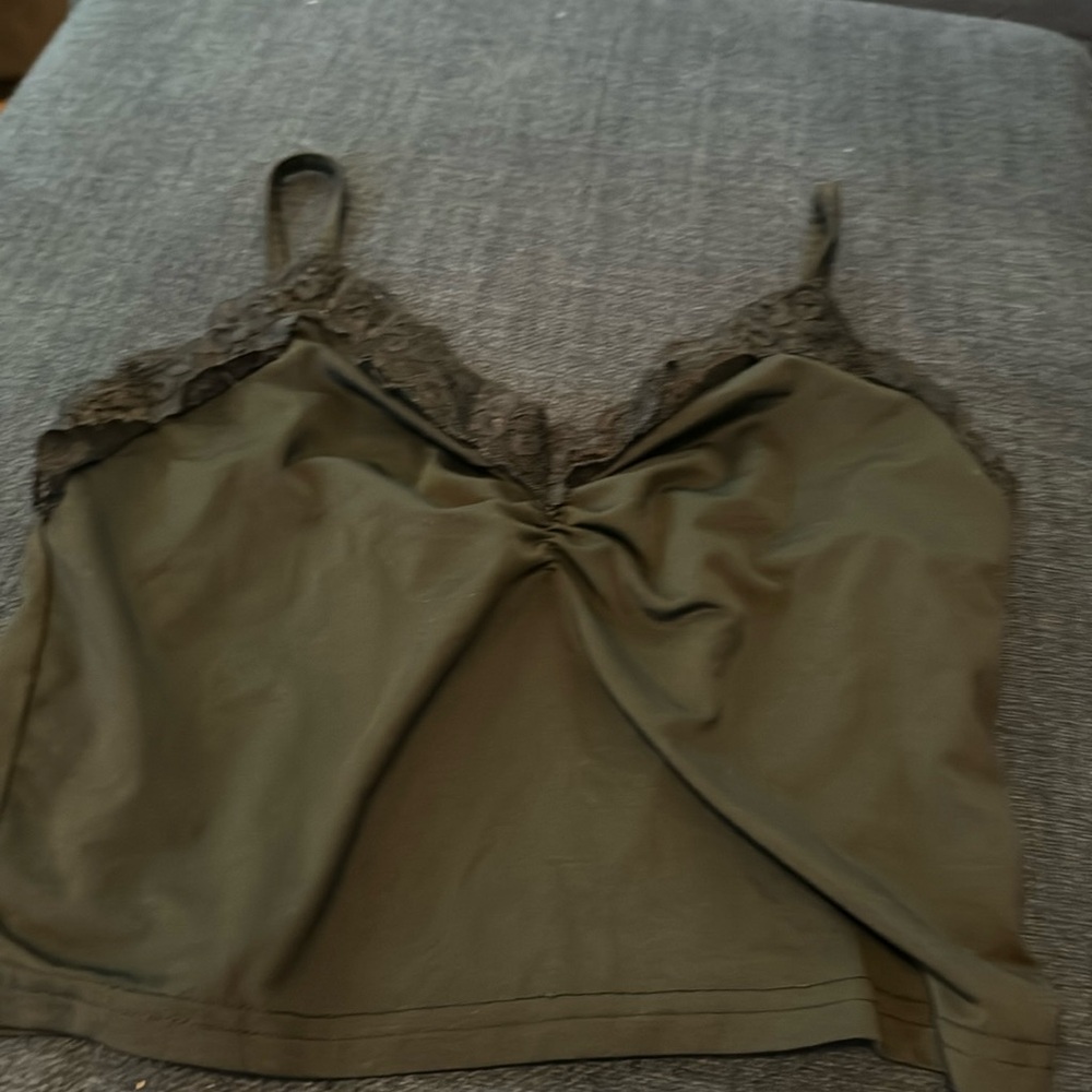 Black crop top laced size medium